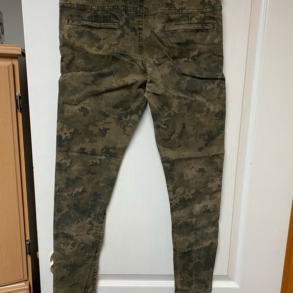 Zara jeans - Picture 3 of 4